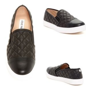 Steve Madden Zaander Slip On Sneakers Size 7 NEW